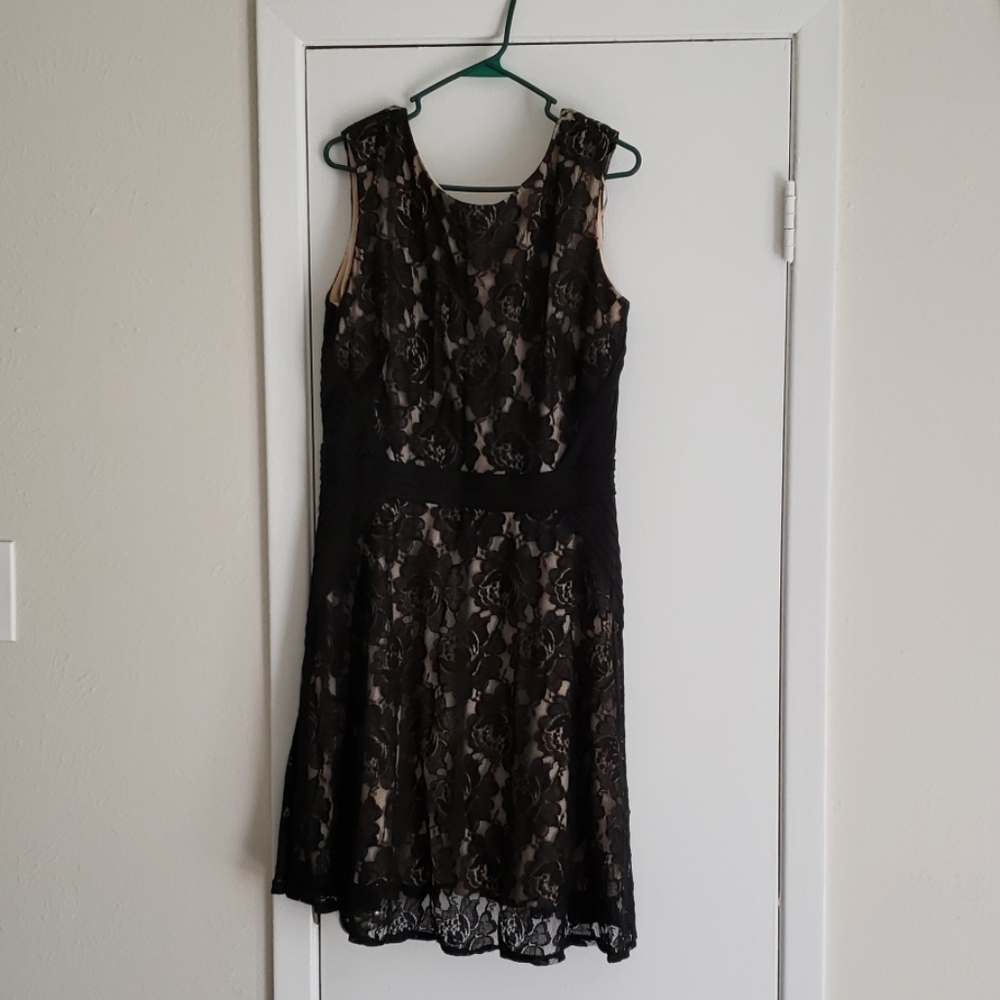 Black lace midi dress
